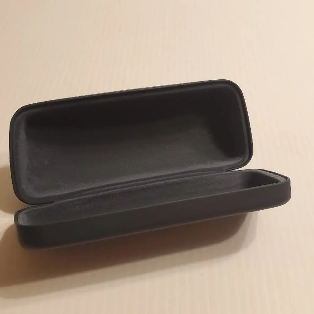 Nautica hard clamshell sunglasses case